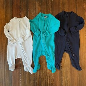 Old Navy Bundle of 3 Pajamas Light Blue, Teal, and Navy 2-way zip stretchy